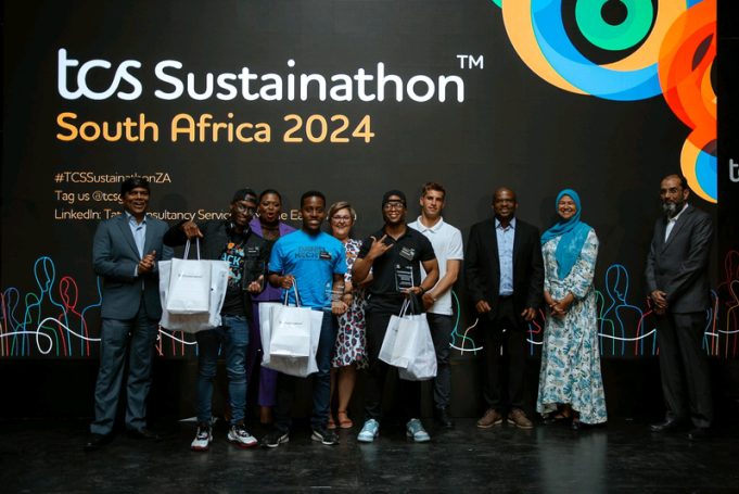 UCT Students Drive Food Security Forward with Innovative Tech Solutions UCT engineering student Phemelo Maile and his team won at the TCS Sustainathon South Africa 2025 for a tool that helps small-scale farmers monitor their crops.