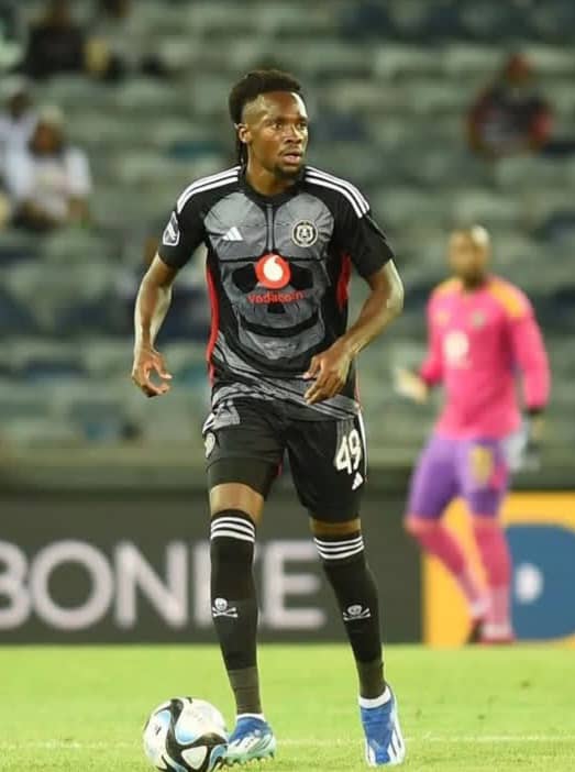 Olisa Ndah. Mbokazi Exit Rumours. Abdeslam Ouaddou. Mbekezeli Mbokazi return. Chicago Fire.