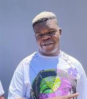 Woman Defends Skomota After Viral Kiss Attempt Incident Woman Defending Skomota. skomota viral kiss attempt. why is skomota trending.