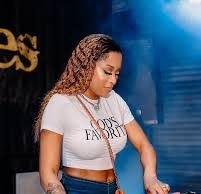 Cheating Claims Rock DJ Zinhle and Murdah Bongz’s Marriage Cheating Claims Rock DJ Zinhle and Murdah Bongz’s Marriage