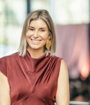 Rachel Kolisi Steps Out with Ex-Springbok WAG Amidst Siya Romance Speculation Rachel Kolisi. Siya kolisi. romance. Aimee. Kitshoff. Springbok. WAG. Siya ex-wife dating rumours. drama friendship. Rachael kolisi horse-riding. Cape Town. Steven unfollowed. Rachel kolisi. John. Rachel Kolisi social life.
