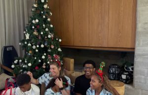 Rachel Kolisi Hosts Early Christmas Celebration for the “Core Four” Rachel Kolisi Christmas 2025. Siya Kolisi siblings Liyema and Liphelo. Rachel Kolisi co-parenting updates. Kolisi family holiday photos. Rachel Kolisi social media post December 2025.