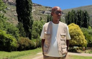 Warren Masemola Shakes Up Social Media With Bold New Look Warren Masemola wig. Warren Masemola new look. Scandal! actors. South African celebrity news.Warren Masemola Thoko Chanel. Mzansi celebrity fashion. Warren Masemola New Year's post. Ses’Top La throwback. South African entertainment trends 2026. Why is Warren Masemola wearing a wig. Warren Masemola social media reactions. Lentswe Mokethi actor new style.