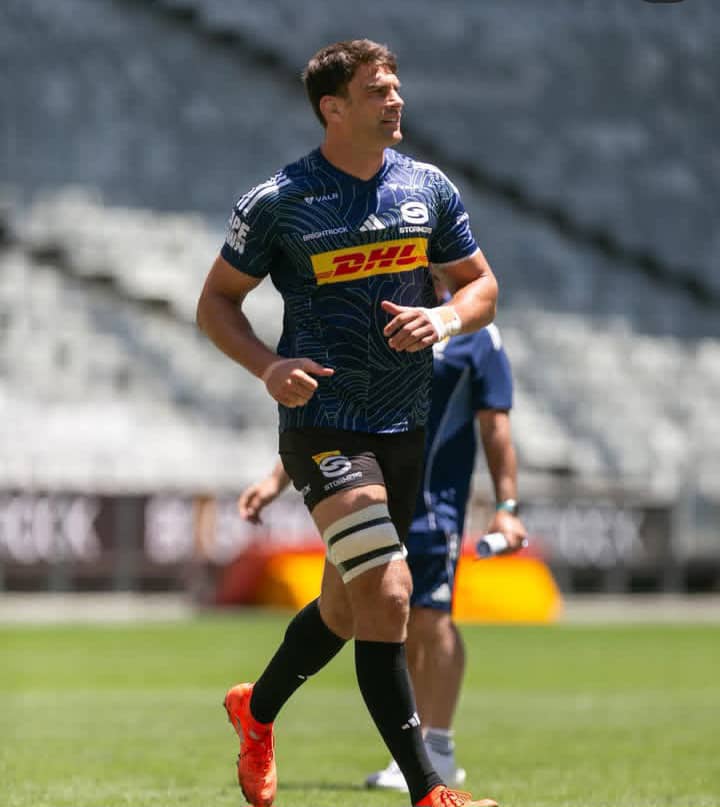 Stormers vs Bulls Live Scores. URC North-South Derby 2026. Sacha Feinberg-Mngomezulu vs Handre Pollard. Cape Town Stadium Rugby. John Dobson vs Johan Ackermann.