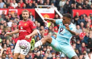 Bafana’s Talisman Returns: Lyle Foster Front and Center for Turf Moor Showdown South African football fans. Bafana Bafana supporters. EPL followers in SA. Lyle Foster. Bafana Bafana. Burnley vs Manchester United. Premier League South Africa. Lyle Foster injury update. Scott Parker.