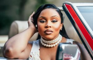 Metro FM’s Zola Mhlongo Transitions from Airwaves to Airplay with Debut Single ‘Vuka’ Zola Mhlongo. Vuka single. Metro FM host. South African Afro-soul. New Music 2026. Zola Mhlongo Debuts New Single Vuka. From Metro FM to Music Star. Metro FM’s Zola Mhlongo releases her debut Afro-soul single Vuka. Zola Mhlongo Metro FM host debut single Vuka cover art.