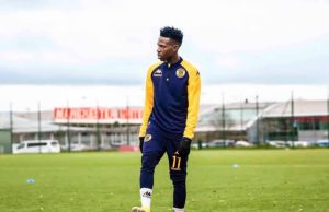 Why Cedric Kaze Finally Unleashed Thulani Mabaso on the Big Stage Thulani Mabaso debut. Kaizer Chiefs news. Cedric Kaze. DStv Diski Challenge graduates. Amakhosi youth development. Cedric Kaze Hails Chiefs' New Rising Star.