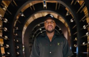 Chymamusique Offers Therapy to Athini Bashe Following Viral Distress Video Chymamusique. Athini Bashe. Ntandokazi Mzamo. Men's Mental Health. South African Celebs. ECUE Men's Camp. Bryanston Viral Video.