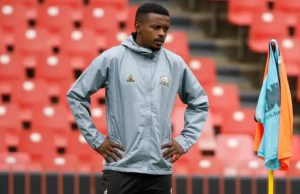 The Mokoena Manifesto: Why Sundowns Aren’t Looking in the Rearview Mirror Teboho Mokoena FARPost interview. Mamelodi Sundowns log leaders 2026. Betway Premiership title race. Teboho Mokoena news. Masandawana title defense. Orlando Pirates vs Sundowns 2026. PSL points table. South African football news.