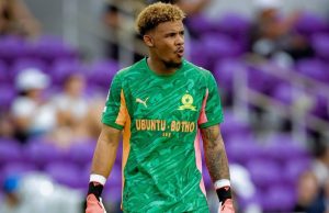 Cardoso Clarifies Williams’ Injury Status Ronwen Williams injury syndrome update. Miguel Cardoso. Mamelodi Sundowns vs Gomora United. Ronwen Williams return date. Bafana Bafana goalkeeper news. Sundowns medical report 2026.