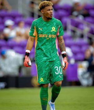 Cardoso Clarifies Williams’ Injury Status Ronwen Williams injury syndrome update. Miguel Cardoso. Mamelodi Sundowns vs Gomora United. Ronwen Williams return date. Bafana Bafana goalkeeper news. Sundowns medical report 2026.