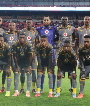 Former Kaizer Chiefs Midfielder Frank Makua Backs Amakhosi’s Bold Title and CAF Ambitions Kaizer Chiefs news. Frank Makua Amakhosi. Betway Premiership title race. CAF Champions League qualification. Kaizer Chiefs legends.