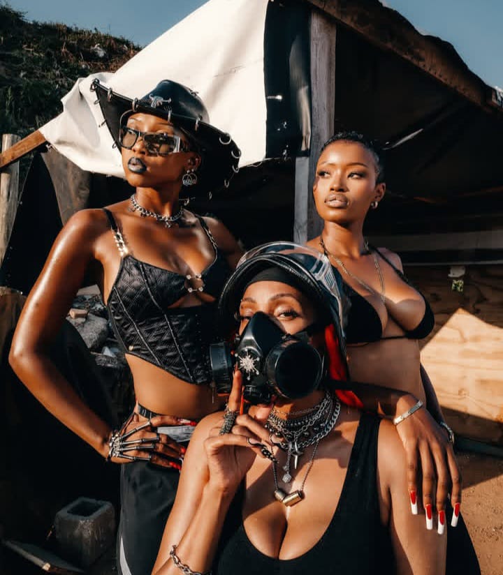 Moozlie Push iDust, New Age Brenda Fassie, Moozlie new song 2026, Kasi rap anthems, Nomfundo Yekani. South African Kwaito-Rap fusion.