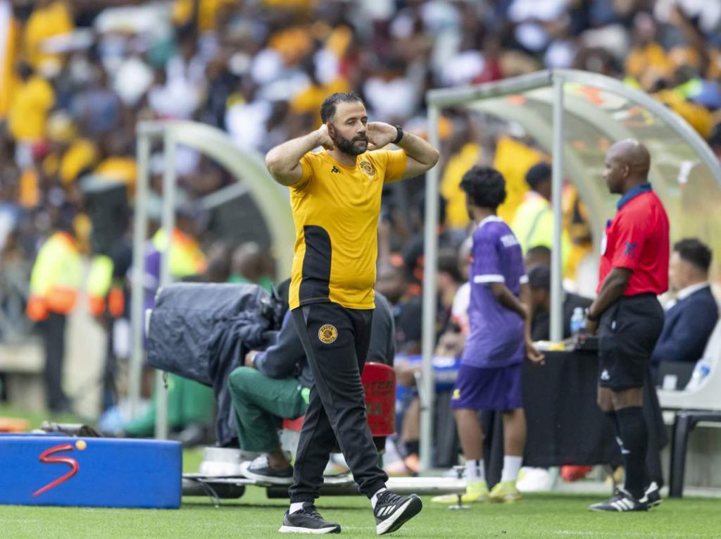 Kaizer Chiefs fan reactions. Soweto Derby 2026 preview. Kaizer Chiefs vs Orlando Pirates. Amakhosi defensive issues. PSL fan comments.