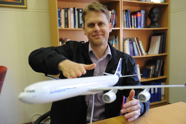 Professor Arnaud Malan. AlphaFlow software, Liquid Hydrogen fuel cells. UCT aerospace engineering. NASA Glenn Research Center. Elemental Numerics. UCT NASA cryogenic breakthrough.