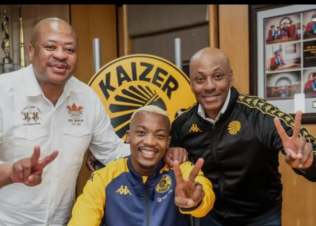 Khanyisa Mayo. Kaizer Chiefs. CR Belouizdad. Patrick Mayo. Amakhosi News. PSL Transfers. FNB Stadium.