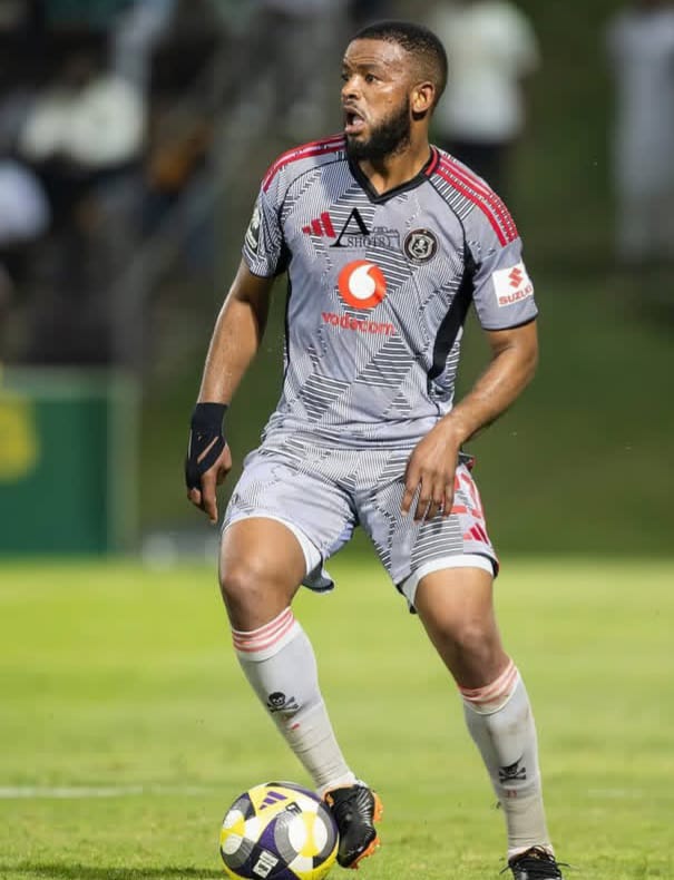 Sipho Mbule Orlando Pirates Contract. Mike Makaab Sipho Mbule. Orlando Pirates Transfer News 2026, Sipho Mbule Future. Orlando Pirates Midfielders.