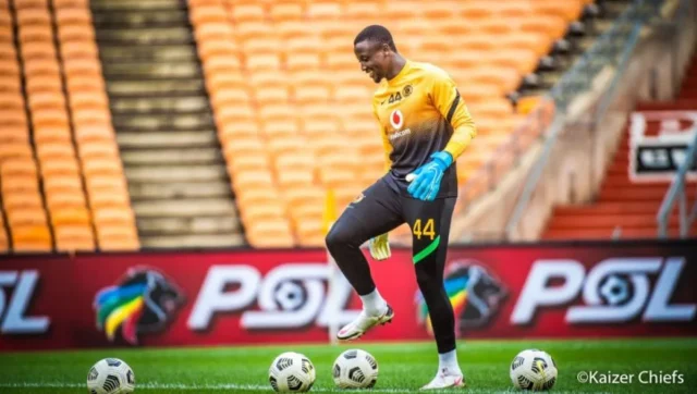 Kaizer Chiefs goalkeeper news 2026. Stanley Nwabali Kaizer Chiefs. Bruce Bvuma vs Brandon Petersen. Kaizer Chiefs fixtures April 2026. Betway Premiership Top 3 race. Amakhosi transfer rumors. South African football news.