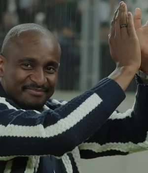 Rulani Mokwena Detained Amid High-Stakes Move to Libya Rulani Mokwena arrested Algiers. Rulani Mokwena Al Ittihad Libya. South African coaches in North Africa. Al Ittihad SC news. Undeclared currency airport news. Thembinkosi Lorch Al Ittihad. MC Alger Rulani Mokwena resignation.