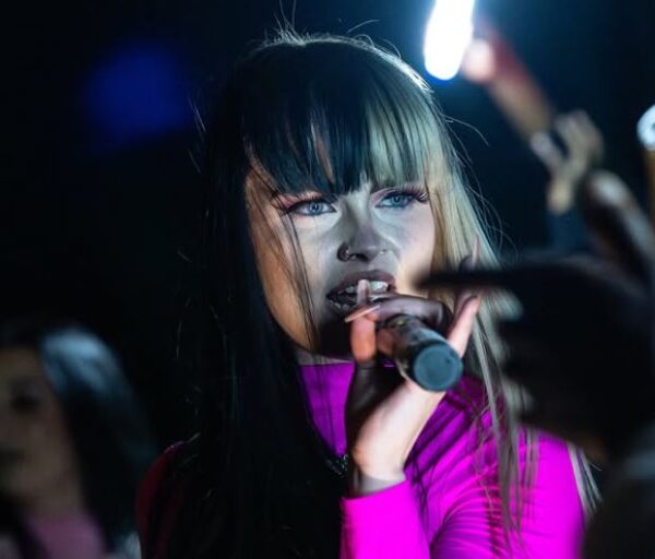 emtee-records-denies-babygrlzae-exit Babygrlzae status. Emtee Records controversy, SA hip hop label news. independent label updates. Emtee Records has officially denied rumors that rapper Babygrlzae has left the label. calling the circulating reports inaccurate and unauthorized.