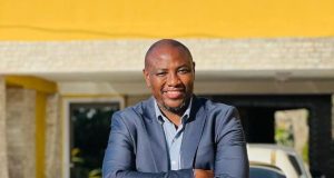 Musa Mseleku Shuts Down Social Media Comparisons of His Daughters Musa Mseleku. Sne Mseleku. Abongwe Mseleku. Uthando Nes’thembu. Mseleku Daughters. South African Reality TV.