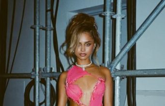 Tyla Shatters Records with 4 American Music Awards Nominations Best Afrobeats Artist AMA. Queen Latifah AMA Host. MGM Grand Garden Arena. Tyla Record Breaker. Zalebs. Tyla AMA Nominations 2026. American Music Awards 2026. Tyla Chanel. South African Music News. Tyla vs SZA.