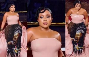 Zola Mhlongo Honors the Iconic Busi Mhlongo at the Metro FM Music Awards 2026 Zola Mhlongo Metro FM Music Awards 2026. Busi Mhlongo tribute dress. Somizi Mhlongo fashion design. Morgan Mahape beadwork. Metro FM Music Awards red carpet 2026.