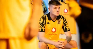 Naturena’s Next Generation: Three Amakhosi Stars Chasing the Bafana Bafana Dream Kaizer Chiefs Bafana Bafana players, Mduduzi Shabalala Bafana Bafana, Aden McCarthy Kaizer Chiefs, Bradley Cross news. Hugo Broos Bafana squad, 2026 FIFA World Cup South Africa, Amakhosi stars, Naturena youth development.