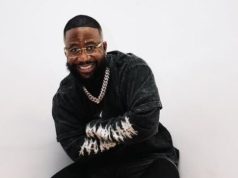“You’re a Fan!” — Cassper Nyovest Claps Back at Social Media Troll Cassper Nyovest new single, Cassper Nyovest album 2026, South African Hip Hop news, Don Billiato, Cassper Nyovest vs Troll. Cassper Nyovest Slams Troll: New Single & Album Release News.