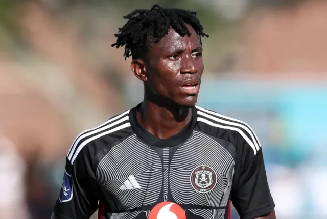 Orlando Pirates Transfer News: R7m Midfielder Karim Kimvuidi Set to Exit Orlando Pirates transfer news, Karim Kimvuidi, Orlando Pirates squad clearance, PSL transfer rumors, Buccaneers news, Mayfair exits. Orlando Pirates Transfer News: R7m Midfielder Karim Kimvuidi Set to Exit