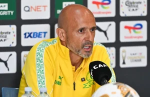 Cardoso Slams “Kick-and-Fight” Tactics After Chiefs Draw Mamelodi Sundowns vs Kaizer Chiefs 1-1, Betway Premiership title race, Orlando Pirates championship hopes, PSL officiating controversy, Jayden Adams red card. Miguel Cardoso slams referees