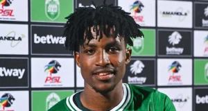 Midfield Shake-up! Orlando Pirates Battle to Replace Makhaula with Usuthu Star Orlando Pirates transfer news, Siyanda Hlangabeza Pirates, AmaZulu FC transfer rumors, Makhehleni Makhaula replacement, Betway Premiership rumors. Orlando Pirates Transfer Rumors: Talks Open for AmaZulu Star Siyanda Hlangabeza