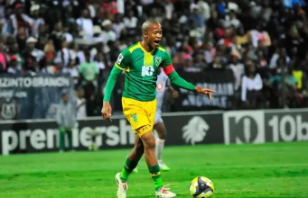 Casablanca Plotting Chiefs Raid, Pirates Close in on Arrows Skipper, and Sundowns Block Left-Back Move PSL transfer news, Kaizer Chiefs rumors, Orlando Pirates signings, Mamelodi Sundowns transfers, Glody Lilepo Raja Casablanca, Ayanda Jiyane, Terrence Mashego, Betway Premiership. PSL Transfer Daily: Raja Targets Chiefs Star, Pirates Want Jiyane. Kaizer Chiefs face a North African battle for Glody Lilepo, Orlando Pirates target Ayanda Jiyane, and Mamelodi Sundowns make a decision on Terrence Mashego.
