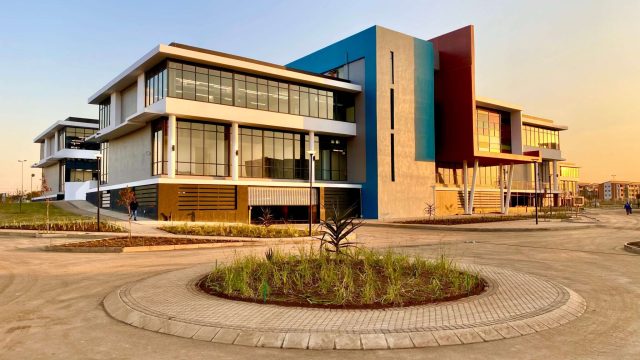 Stadio AI marking, South African private universities, AI in higher education, Stadio traffic light model, digital education South Africa.