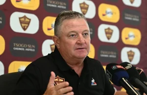 Winelands Revolution: Gavin Hunt Signs Two-Year Extension with Stellenbosch FC Gavin Hunt Stellenbosch FC, Stellies coach contract, Betway Premiership news, South African football transfers, Huntie contract extension. Gavin Hunt Signs New Stellenbosch FC Contract Extension | Betway Premiership