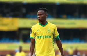 Junior Khanye: “Mshishi Was the Weakest Link” as Title Race Reopens Themba Zwane, Mamelodi Sundowns, Junior Khanye, Kaizer Chiefs, Orlando Pirates, Betway Premiership, Nuno Santos.