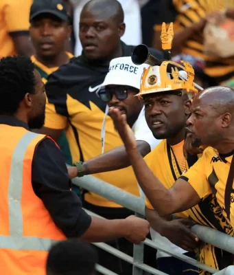 Five Points Stand Between Kaizer Chiefs and Africa Betway Premiership 3rd place race, Kaizer Chiefs vs Sekhukhune 2026, AmaZulu vs Kaizer Chiefs log, CAF Confederation Cup spots PSL, Siphesihle Ndlovu suspension.