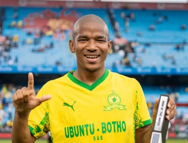 Mamelodi Sundowns injury news, Betway Premiership title race 2026, Miguel Cardoso Sundowns, Keanu Cupido injury, Sundowns vs Siwelele FC. Jayden Adams suspension Sundowns