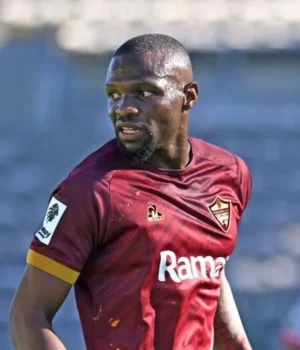 No Mabasa: Orlando Pirates Rule Out Star Striker for Midweek Clash Stellenbosch FC vs Orlando Pirates team news, Betway Premiership title race 2026, Mabasa loan agreement, Thabo Moloisane suspension, Athlone Stadium fixtures. Tshegofatso Mabasa ineligible vs Orlando Pirates