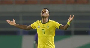 How Themba Zwane Nearly Became a Buccaneer Themba Zwane, Mamelodi Sundowns, Orlando Pirates, PSL Transfers, Mshishi, South African Football News, Sinky Mnisi.