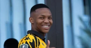 “My Father Forced Me”: Mohau Nkota Clears the Air on Kaizer Chiefs Allegiances Orlando Pirates to Al-Ettifaq, Mohau Nkota salary, Bafana Bafana news, Saudi Pro League South African players. Mohau Nkota Kaizer Chiefs support