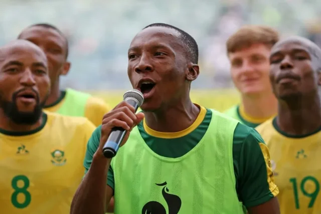 Elias Mokwana Saudi transfer Elias Mokwana Al-Hazem, Bafana Bafana winger news, Espérance de Tunis transfer rumors, Saudi Pro League transfer news, South Africa football updates. Elias Mokwana Saudi transfer