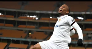 The Hunt for Phili: Why Kaizer Chiefs Must Target Stellies’ Triple-Award-Winning Winger Stellenbosch FC transfer news, Amakhosi winger scouting 2026, Steve Barker Ashley Du Preez swop, Betway Premiership transfer window, Mfundo Vilakazi depth, South African football rumours. Kaizer Chiefs transfer targets Langelihle Phili