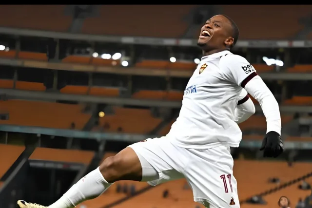 Kaizer Chiefs transfer targets Langelihle Phili Stellenbosch FC transfer news, Amakhosi winger scouting 2026, Steve Barker Ashley Du Preez swop, Betway Premiership transfer window, Mfundo Vilakazi depth, South African football rumours. Kaizer Chiefs transfer targets Langelihle Phili