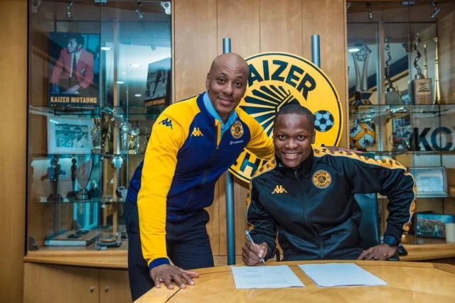 Official: Kaizer Chiefs Announce Thabo Moloisane as First Summer Signing Kaizer Chiefs new signings 2026 / Thabo Moloisane Kaizer Chiefs transfer. Official: Kaizer Chiefs Announce Thabo Moloisane as First Summer Signing