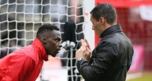 Kaizer Chiefs Appoint UEFA-Licensed Frenchman Olivier Sorin as Goalkeeper Coach Olivier Sorin coach, Fernando Da Cruz backroom staff, Edouard Mendy Stade Rennais, Kaizer Chiefs technical team changes, Betway Premiership transfer news. Kaizer Chiefs Confirm UEFA-Licensed Coach Olivier Sorin. Kaizer Chiefs new goalkeeper coach