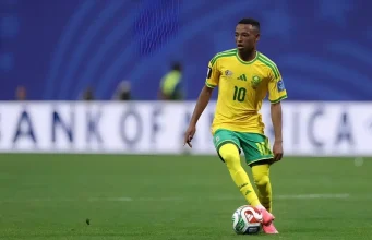 “He’s Got to Go!” — Man United Legend Quinton Fortune Demands European Move for Bafana Prodigy Rele Mofokeng Quinton Fortune Manchester United, Orlando Pirates players abroad, AS Monaco transfer rumors, Bafana Bafana World Cup news, Betway Premiership transfers 2026. Pack Your Bags: Man United Legend Urges Mofokeng to Leave Pirates. Relebohile Mofokeng transfer news