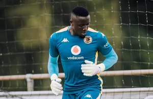 The Guardian of Naturena: Bruce Bvuma Pen New Deal to Become Kaizer Chiefs’ Longest-Serving Star Bruce Bvuma contract extension, Kaizer Chiefs transfer news, Bruce Bvuma longest serving player, Amakhosi squad update, Fernando Da Cruz, PSL news. Kaizer Chiefs Transfer News: Bruce Bvuma Signs Contract Extension