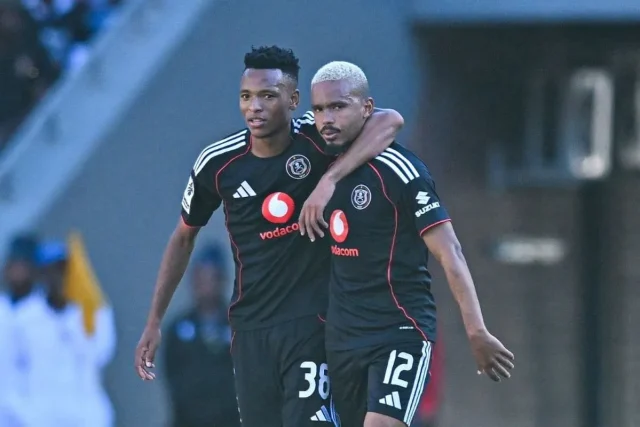 Orlando Pirates transfer news, Relebohile Mofokeng transfer, Oswin Appollis Porto, PSL transfer rumors, Bafana Bafana World Cup. Orlando Pirates Set for R139m Windfall as Mofokeng & Appollis Close on Europe Moves