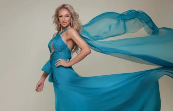 Star Power: Anlia Etzebeth to Perform National Anthem at 130th Hollywoodbets Durban July Anlia Etzebeth, Hollywoodbets Durban July 2026, Eben Etzebeth, Durban July Anthem, Hollywoodbets Greyville, Country Allure theme, Horse Racing South Africa.